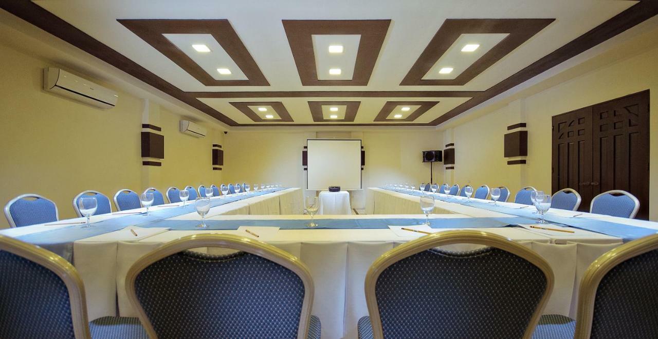 فندق ساوث بالمز ريزورت بانغلاو بنغلاو المظهر الخارجي الصورة Meeting room