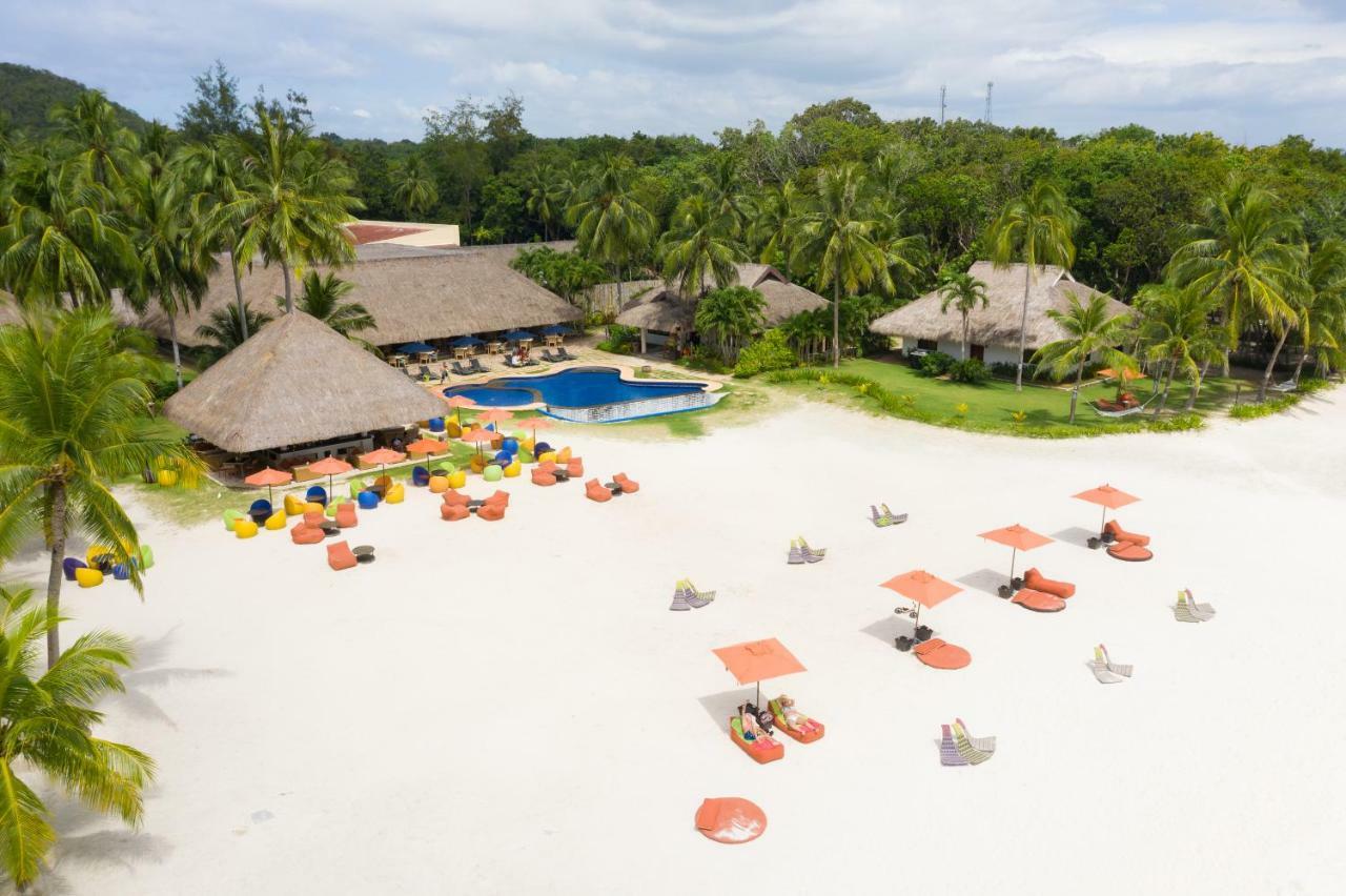 فندق ساوث بالمز ريزورت بانغلاو بنغلاو المظهر الخارجي الصورة Aerial view of the beach at the resort